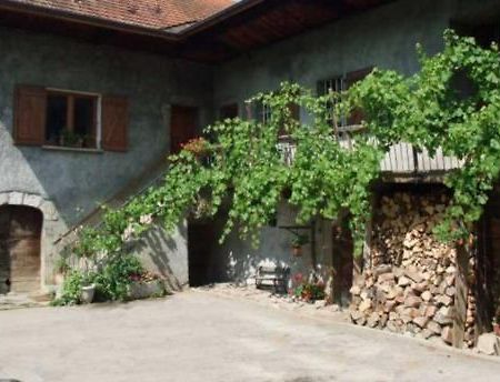 Le Domaine Du Grand Cellier Gites Appartement En Savoie Tournon-sur-Rhône Eksteriør bilde