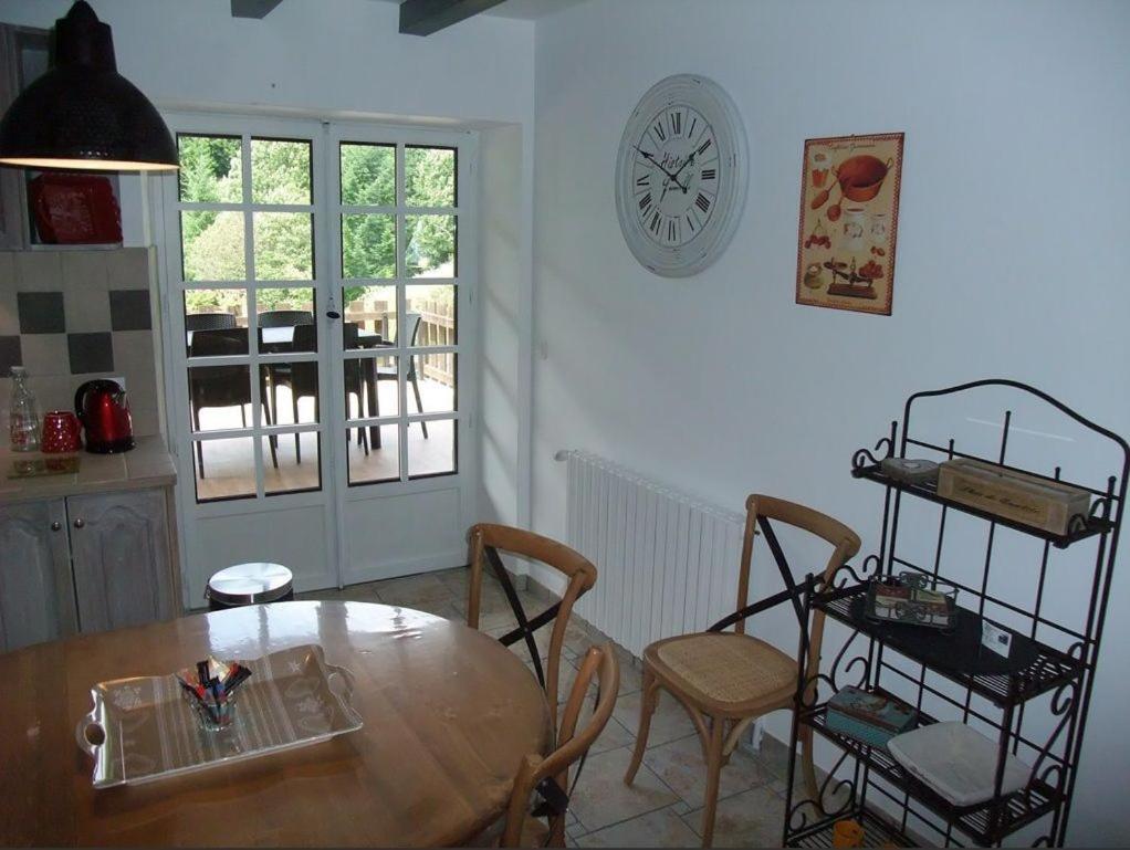 Le Domaine Du Grand Cellier Gites Appartement En Savoie Tournon-sur-Rhône Eksteriør bilde