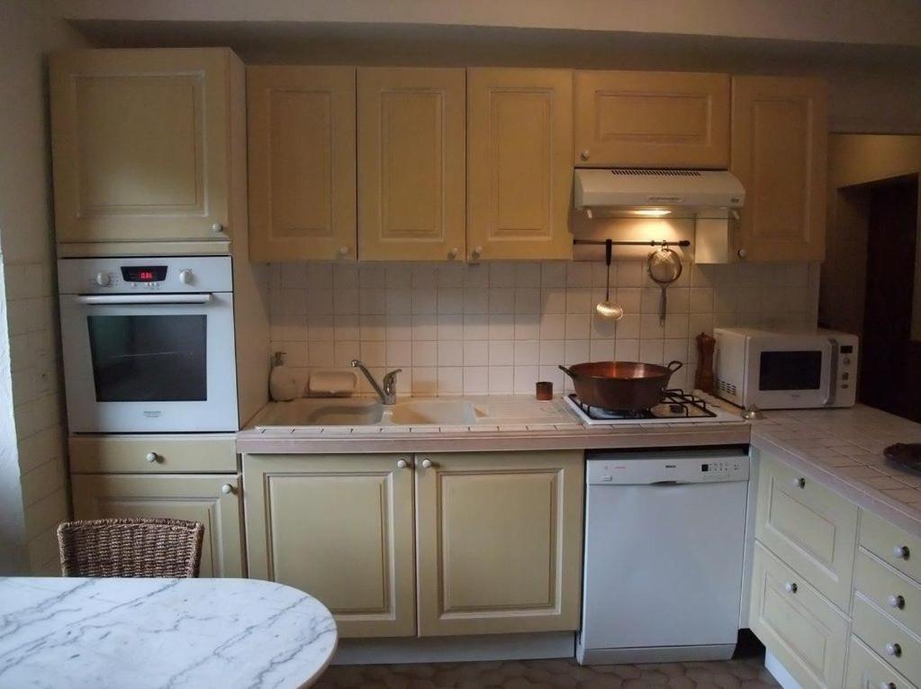 Le Domaine Du Grand Cellier Gites Appartement En Savoie Tournon-sur-Rhône Eksteriør bilde